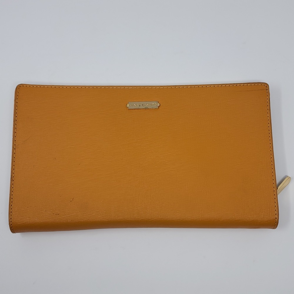 Vince Camuto‎ Light Beige Textured Leather Clutch Purse Gold Accents Zip Closure